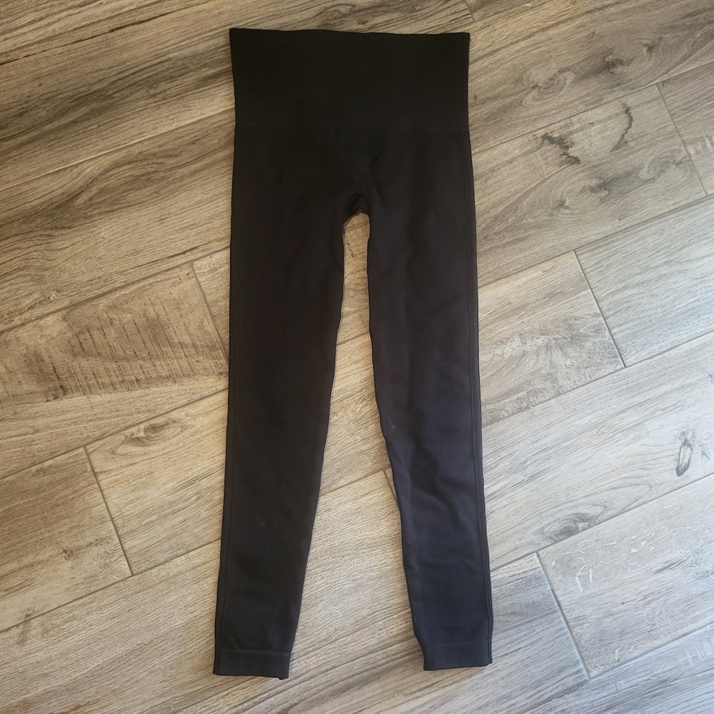 Black Spanx xs compression cropped leggings likeNEW